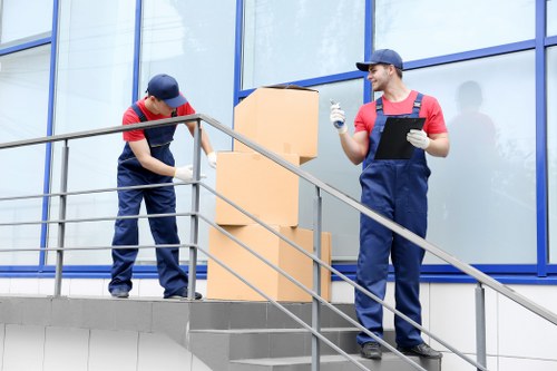 Safety and efficiency tips for urban moving truck services